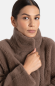 Preview: Madlen: Schlichte wendbare Jacke aus Lammfell in einem leicht oversized Schnitt